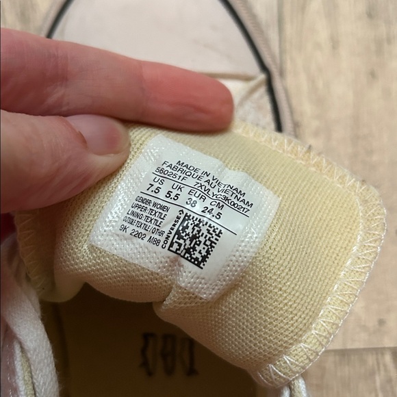 Converse platform Sneakers size 7.5 - Picture 4 of 5